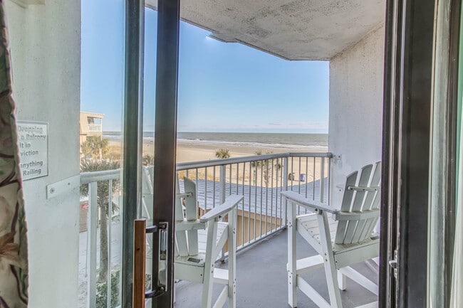Building Photo - 9550 Shore Dr Rental