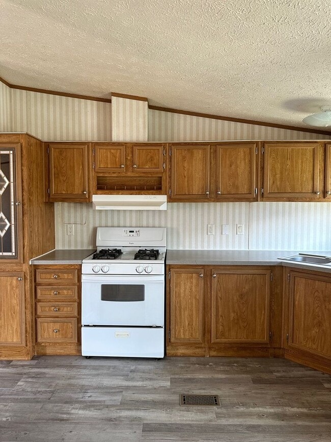 Photo - Centrally Located 3 BD 2 BA Modular Home