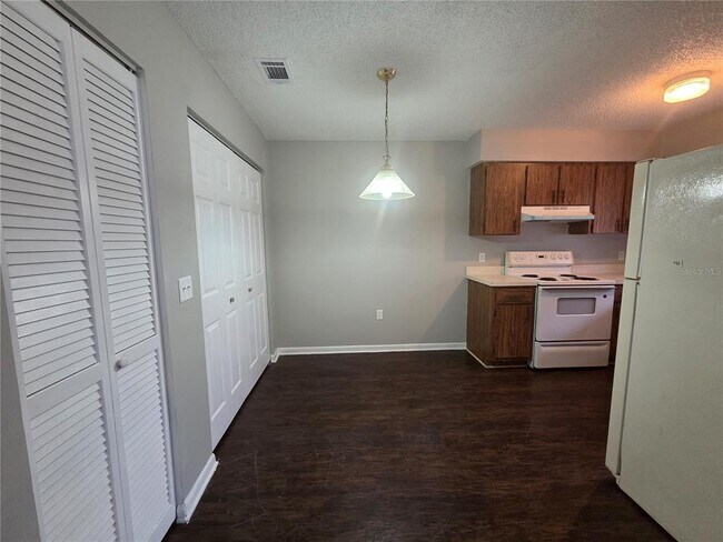 Photo - 3831 NE 41st St