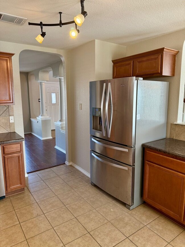 Photo - 5704 Drystone Ln