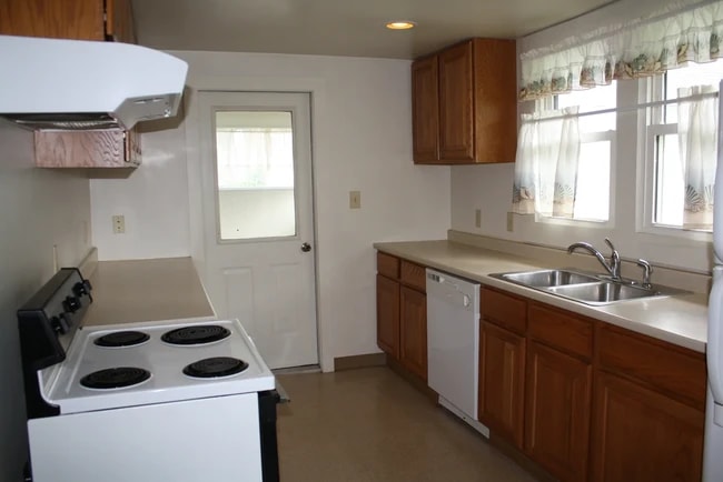 Photo - 515 S Woodlawn Ave