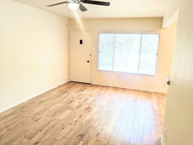 10815 Morrison St Unit 3