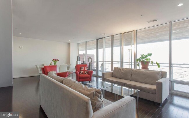 Photo - 1101 Washington Ave Townhome