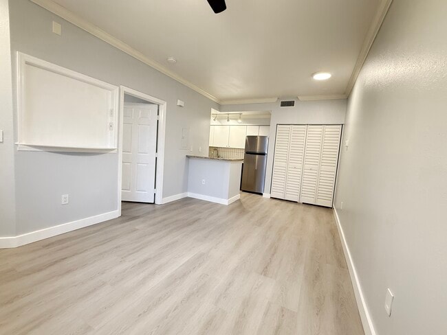 Building Photo - 9586 Lake Chase Island Way Unit 9586 LAKE CHASE ISLAND WA