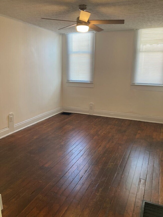 Photo - Two bedroom House For Rent S. Floyd Street