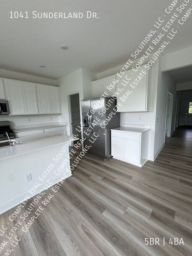 Photo - 1041 Sunderland Dr
