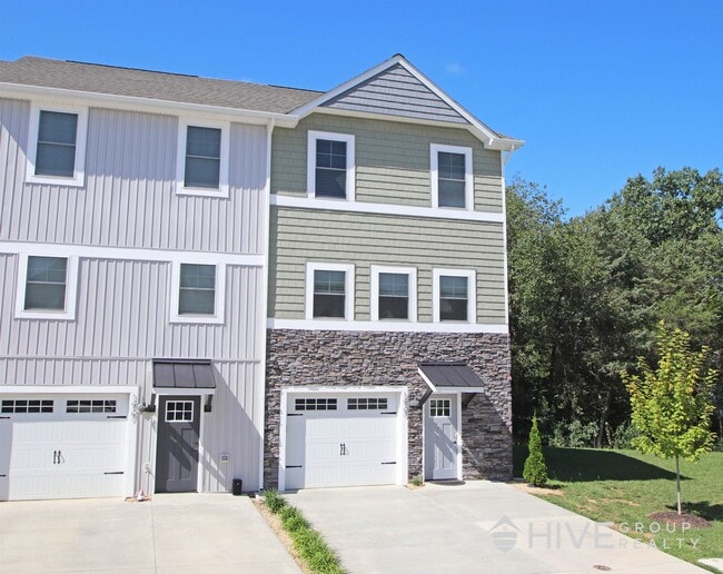 Building Photo - 1423 Palomino Trl Rental