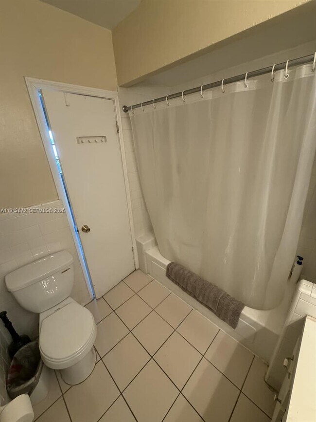 Photo - 2424 SE 17th St Unit 210B