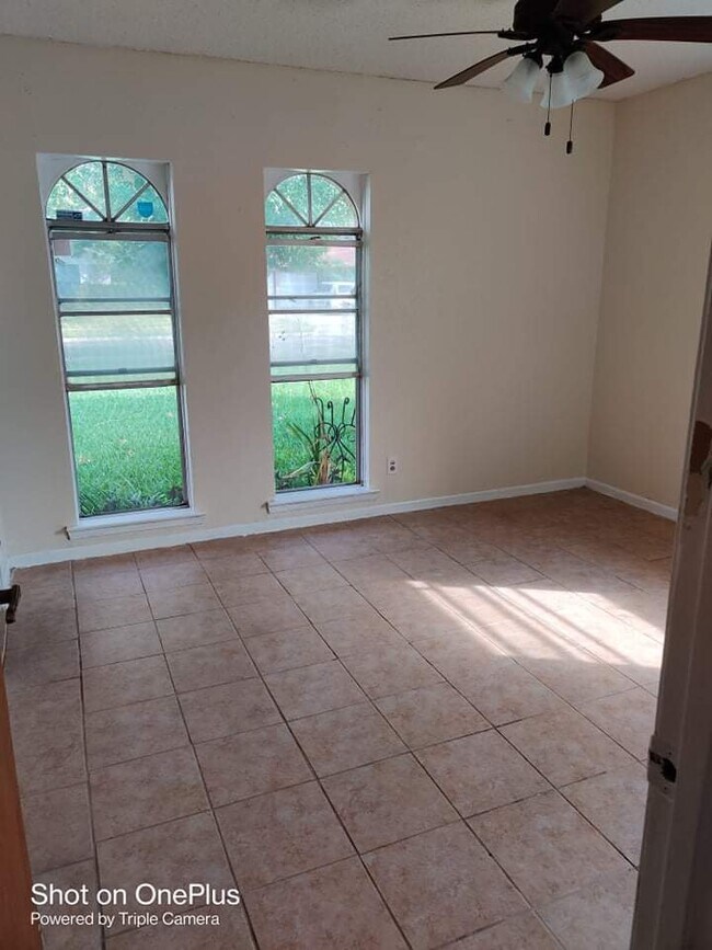 Photo - 1903 Standridge St