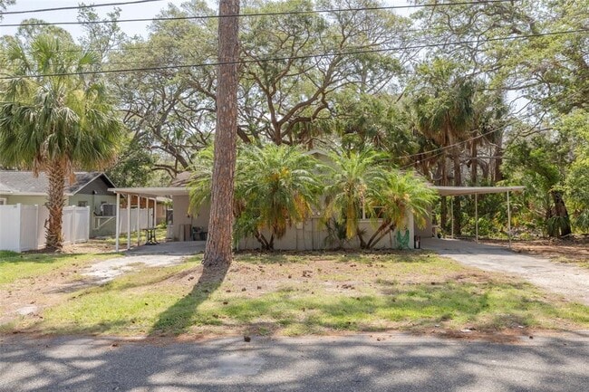 Building Photo - 7116-7120 Oakwood Dr Rental