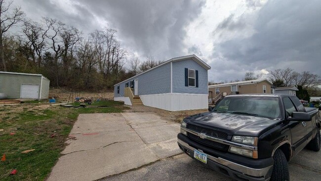 Photo - 15462 Lewis Rd