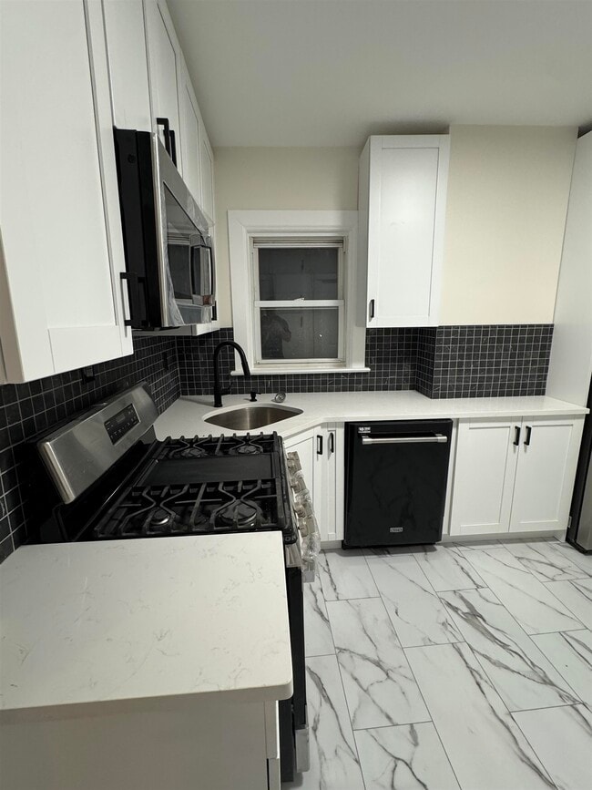 Photo - 1417 6th St Unit #2