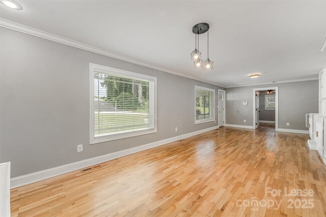 Photo - 1164 Bradford Mountain Rd