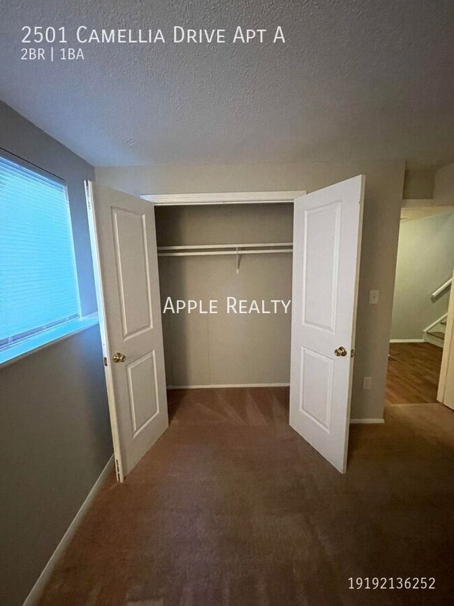 Photo - 2501 Camellia Dr