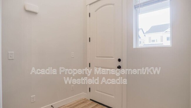 Photo - 2010 N 3930 W