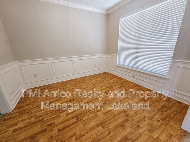 Photo - 1930 Saddlewood Ct