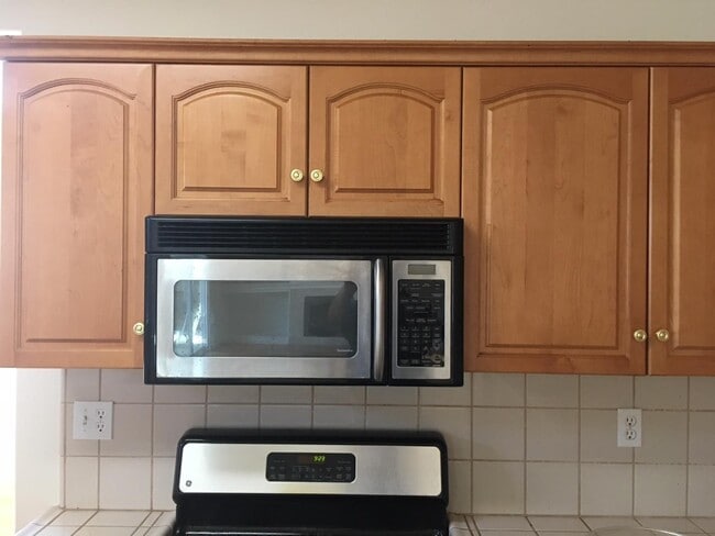 Photo - 2642 Blackwood Ave