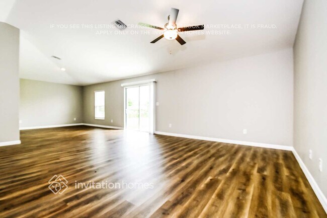 Photo - 384 Dewhurst St