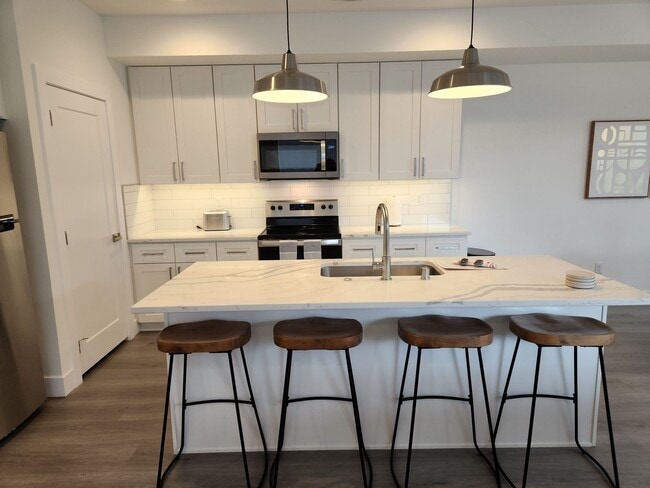 Photo - New Modern 4 Bed 2.5 Bath duplex with over...