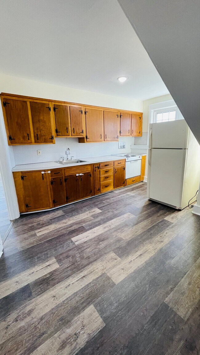 Photo - 724 S Main St Unit 3
