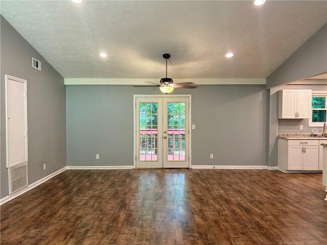 Photo - 2845 Appling Way NW