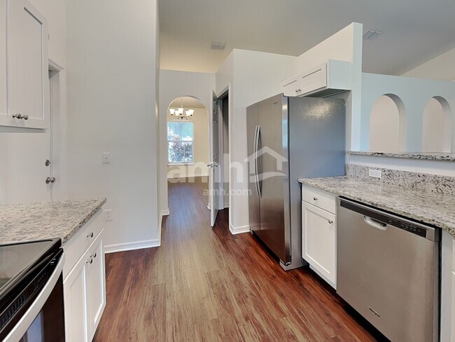 Photo - 1812 Roper Rd