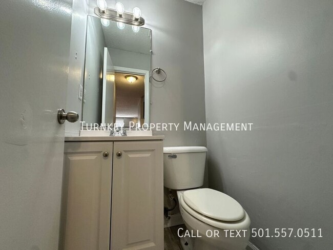 Photo - 1700 Sanford Dr Unit 4