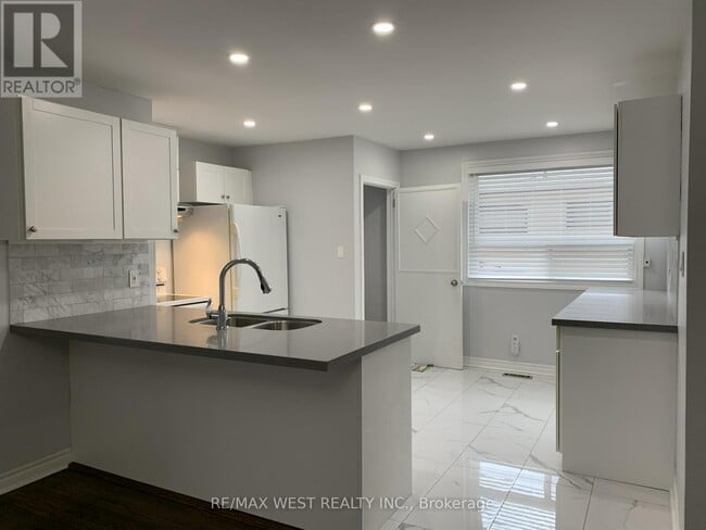 Photo - 241 Ashlar Rd