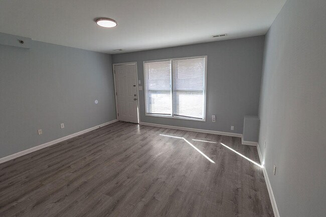 Photo - 706 Demaret Dr