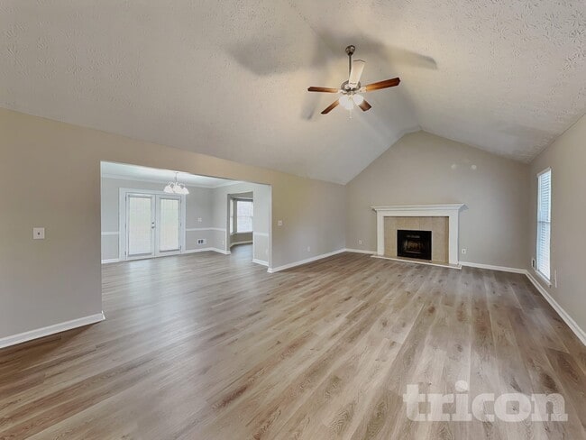 Photo - 416 Kelleytown Woods Pkwy