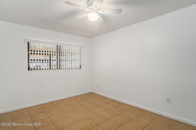 Photo - 212 E Towne Pl