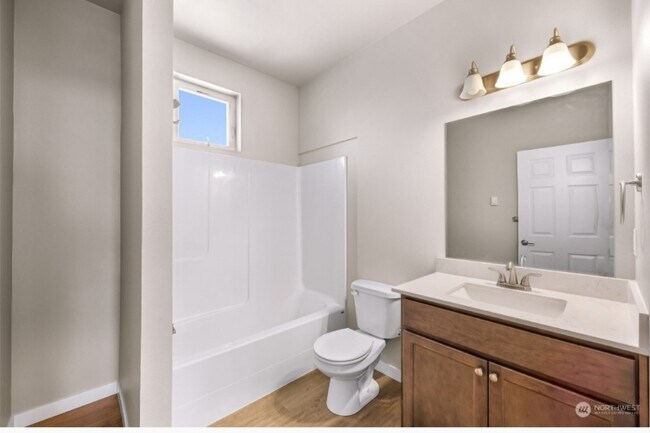 Photo - 2173 Siddle Loop Unit 102