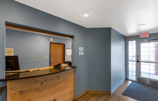 Furnished Studio-Denver - Aurora