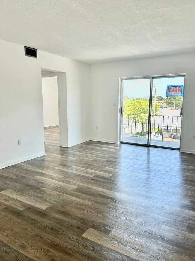 Photo - 5100 W Flagler St Unit 307