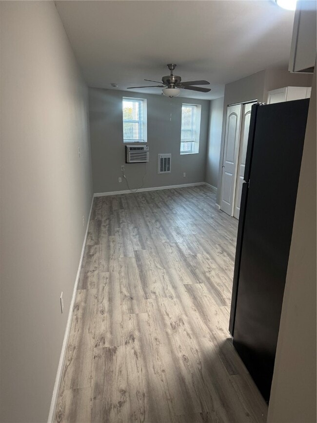 Building Photo - 3679 S Broadway Unit A