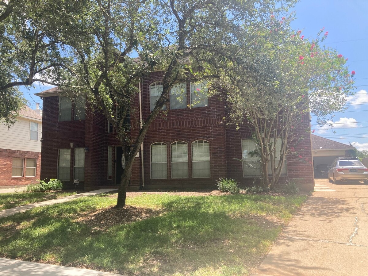 Photo - 1039 Evandale Ln