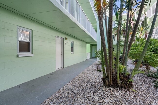 Building Photo - 464 N Paula Dr Unit 106