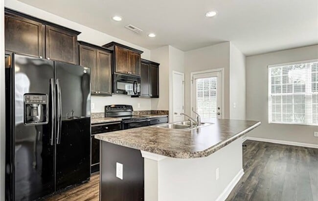 Photo - 2437 Hartfield Cir
