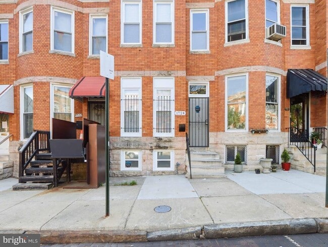 Photo - 1724 N Payson St