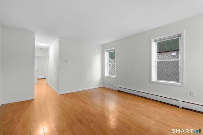 Photo - 18 Kelley St Unidad 2