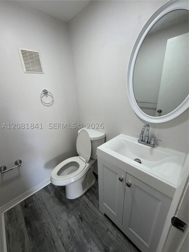 Photo - 9371 Fontainebleau Blvd Unit I225