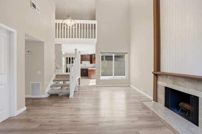 Photo - 8879 Hillery Dr