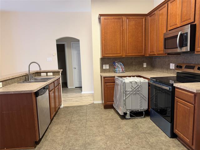 Photo - 305 Woodridge Dr