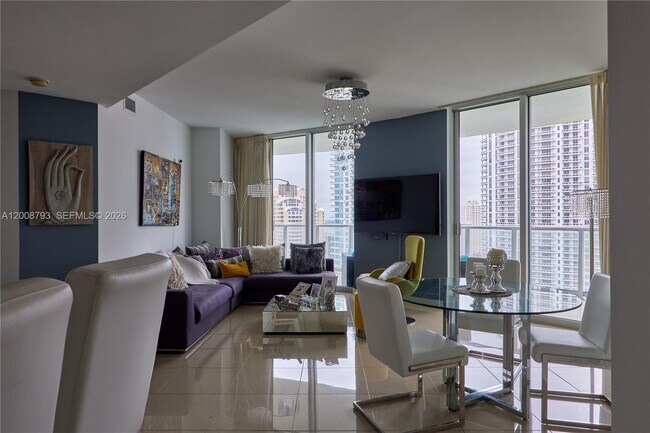 Photo - 300 S Biscayne Blvd Unit T-2108