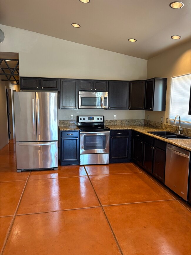 Photo - 1014 E Linden St