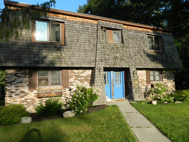 Photo - 1256 Town Line Rd Townhome