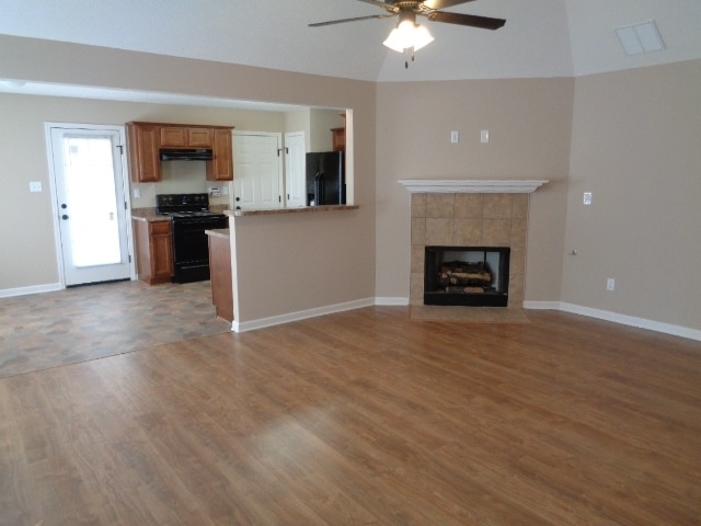 Photo - 10062 Mill Hill Ave