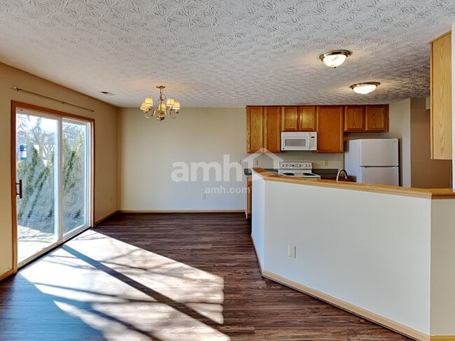 Photo - 5823 Coldcreek Dr