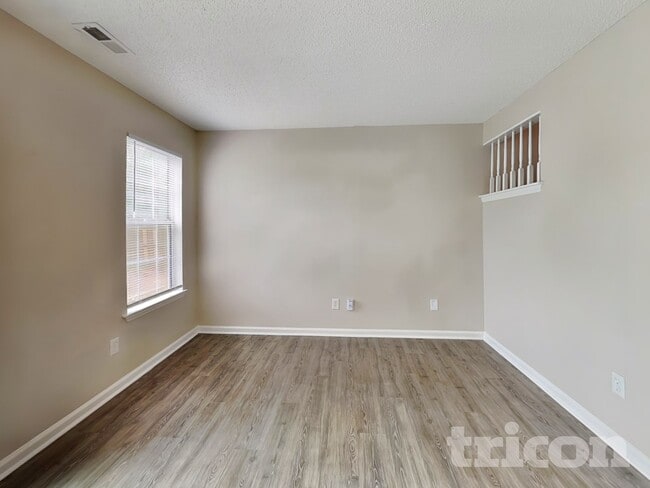 Photo - 11136 White Stag Dr