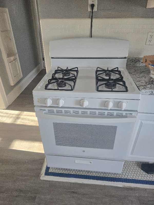 Photo - 565 E Elm St Unit 3